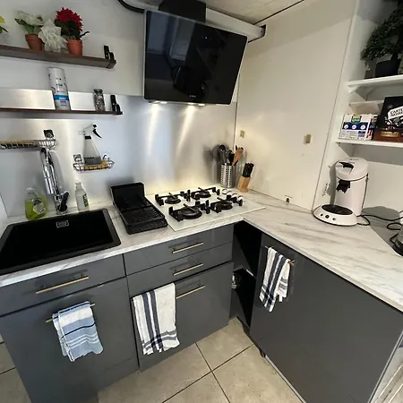 La Libellule 5 2 Sdb 2 Wc Grand Jardin Et Parking Prive Гостьовий будинок